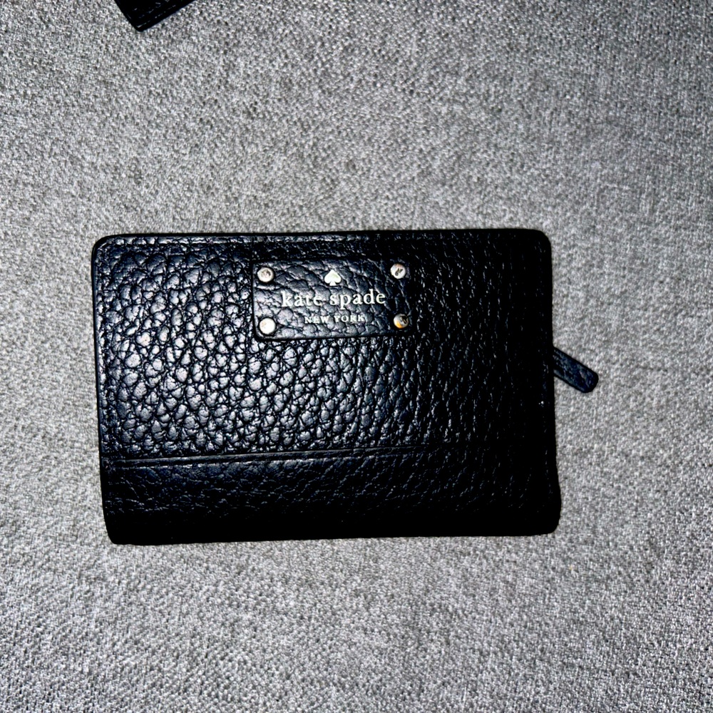Kate spade medium sized wallet in black